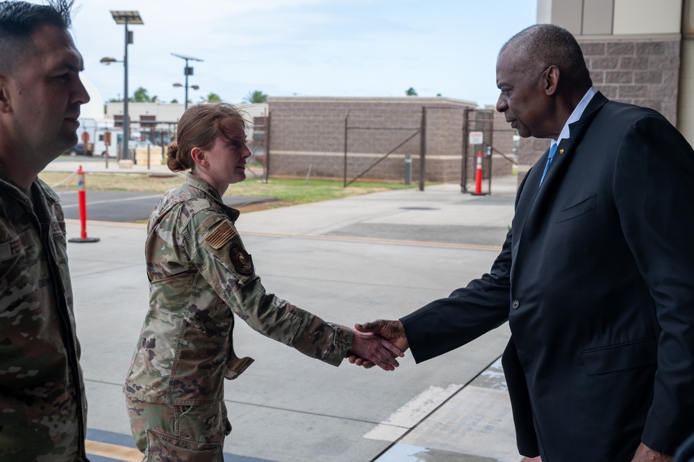 U.S. Secretary of Defense visits Joint Base Pearl Harbor Hickam