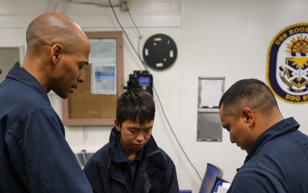 USS Roosevelt (DDG 80) Divine Services
