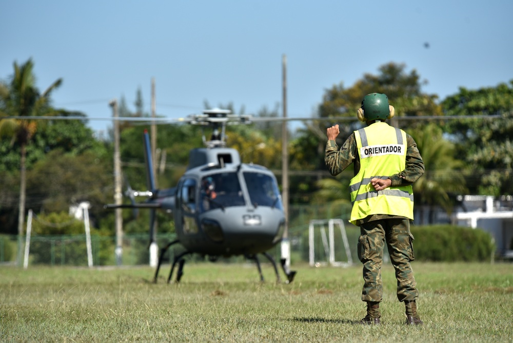 U.S. Marines exchange best practices with Brazilian Naval Infantry during Expeditionary Airfield Exercise