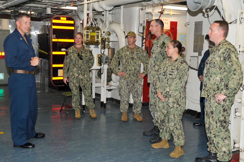 Pearl Harbor Guam Detachment SurgeMain Team Visits USS Frank Cable