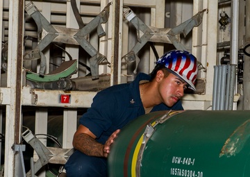 USS Frank Cable Conducts Weapons Handling Training with USS Springfield