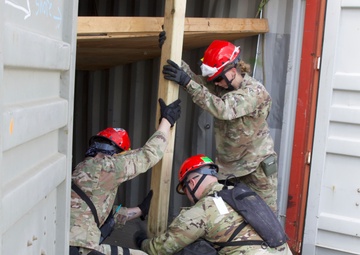 Illinois Guard Completes Emergency Response Training