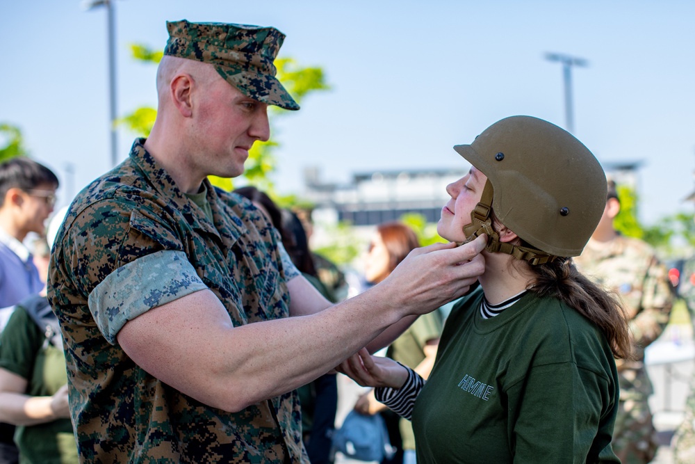 MARFORK and ROK Marine Corps Spouses participate in Jane Wayne day