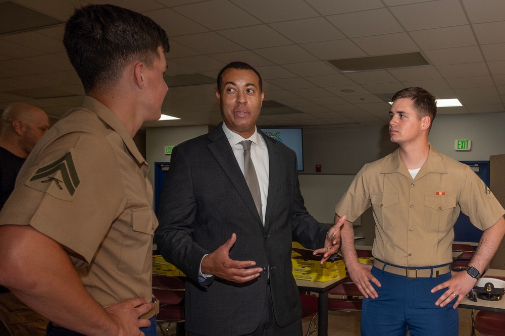 Navy and Marine Corps Compete in Esports Invitational at St. Thomas University