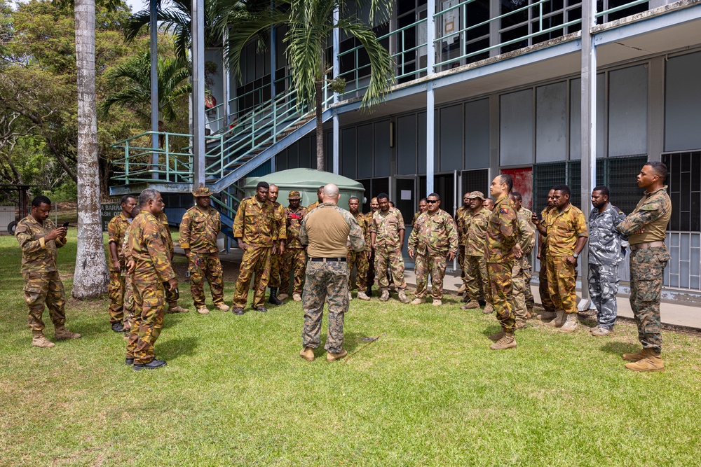 MRF-D 24.3: U.S. Navy, PNGDF medical personnel practice preventative medicine procedures