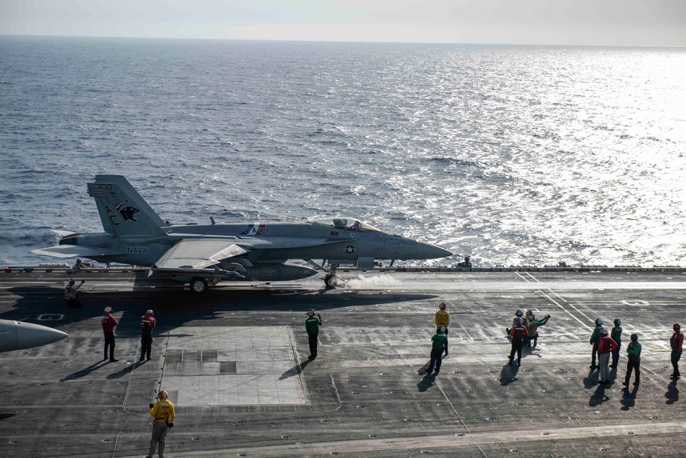 USS Dwight D. Eisenhower Conducts Flight Operations in the Red Sea