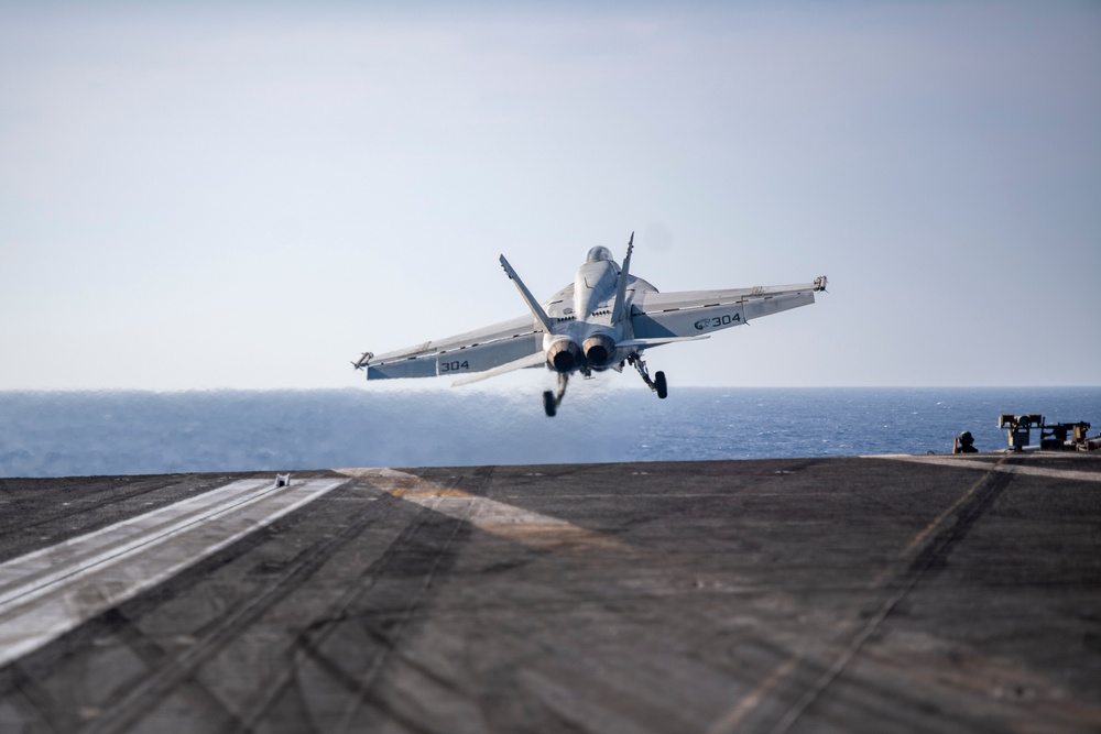 USS Dwight D. Eisenhower Conducts Flight Operations in the Red Sea