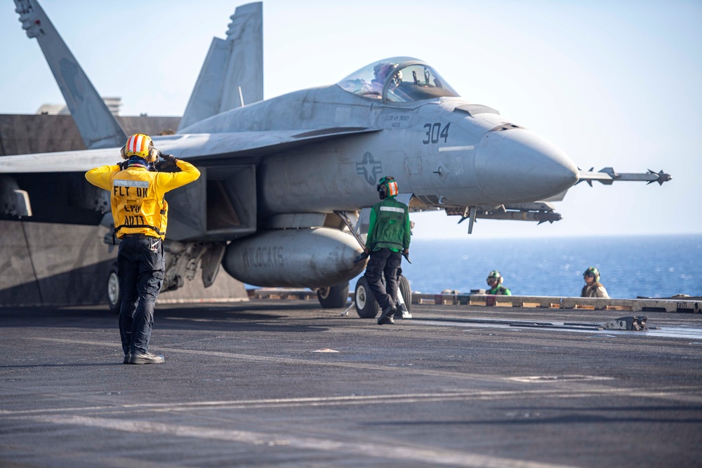 USS Dwight D. Eisenhower Conducts Flight Operations in the Red Sea