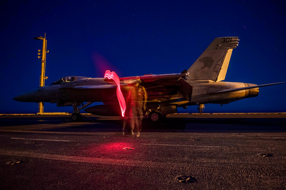 USS Dwight D. Eisenhower Conducts Flight Operations in the Red Sea