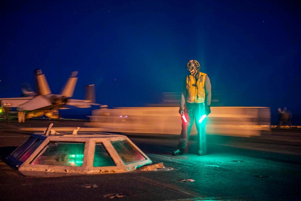 USS Dwight D. Eisenhower Conducts Flight Operations in the Red Sea