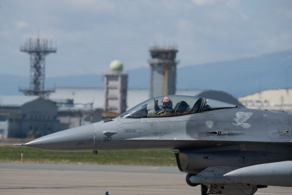 Team Misawa generates fighter jets for Joint Forcible Entry exercise