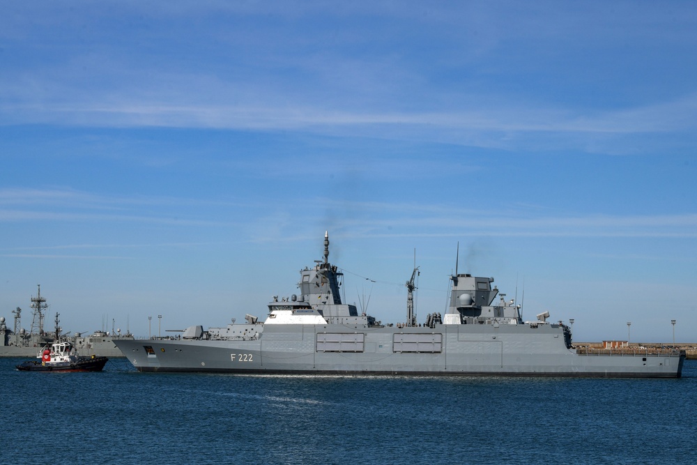 Baden-Württemberg (F222) departs Naval Station Rota, Spain