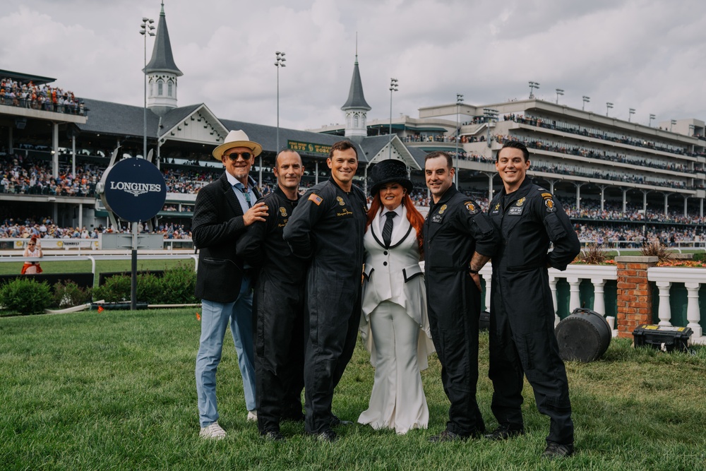 USAPT Golden Knights Parachutist Jump into Kentucky Derby