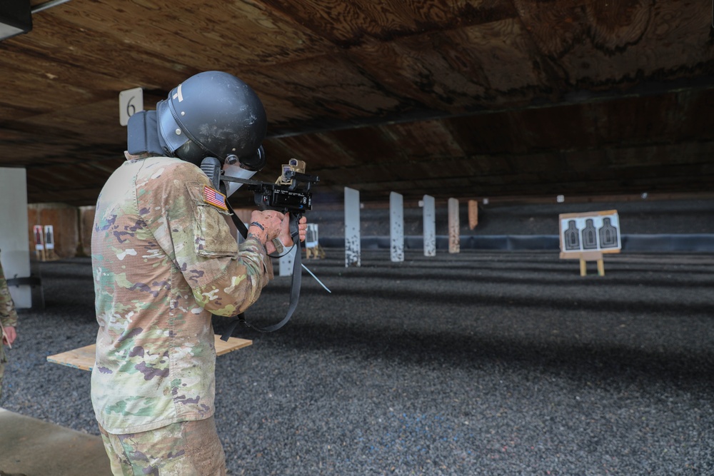 Pennsylvania Army National Guard Soldier Fires Grenade Launcher
