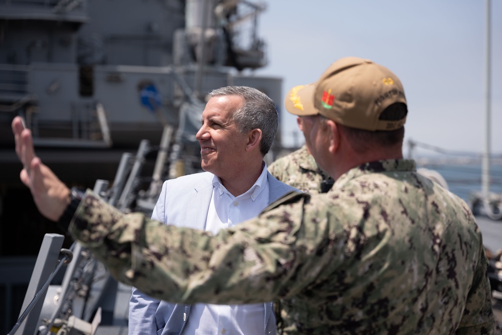 ASD Readiness Visits USS Fitzgerald