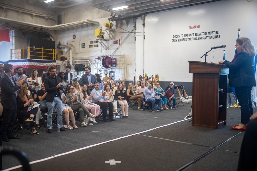 Naturalization ceremony aboard the USS Bataan
