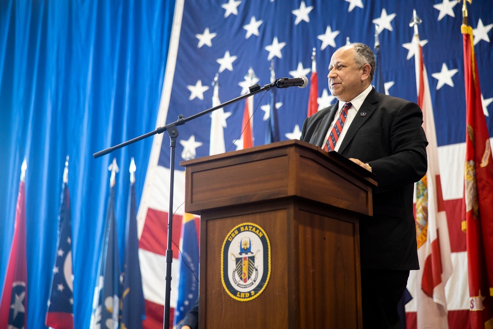 Naturalization ceremony aboard the USS Bataan