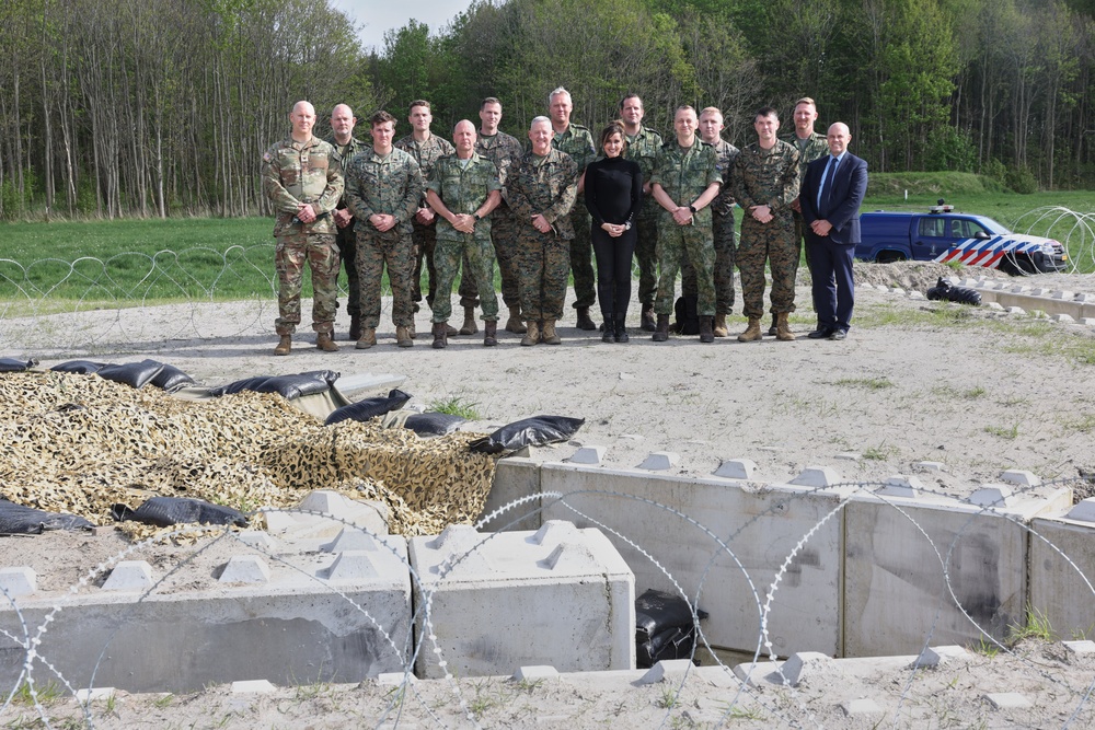 Maj. Gen. Sofge Visits Netherlands Marine Corps Key Leaders