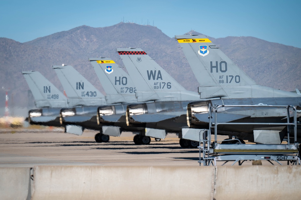 309th takes final vacation with F-16's