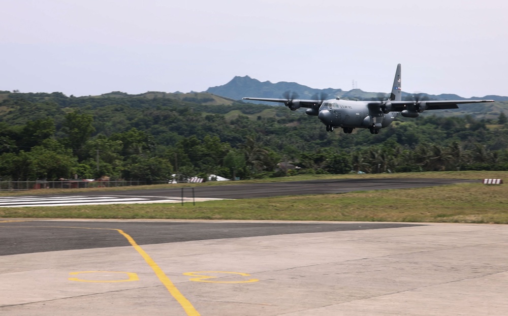 U.S. service members land at Basco airport
