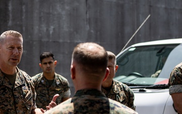 Leadership from I Marine Expeditionary Force and III Marine Expeditionary Force visit MCAS Iwakuni