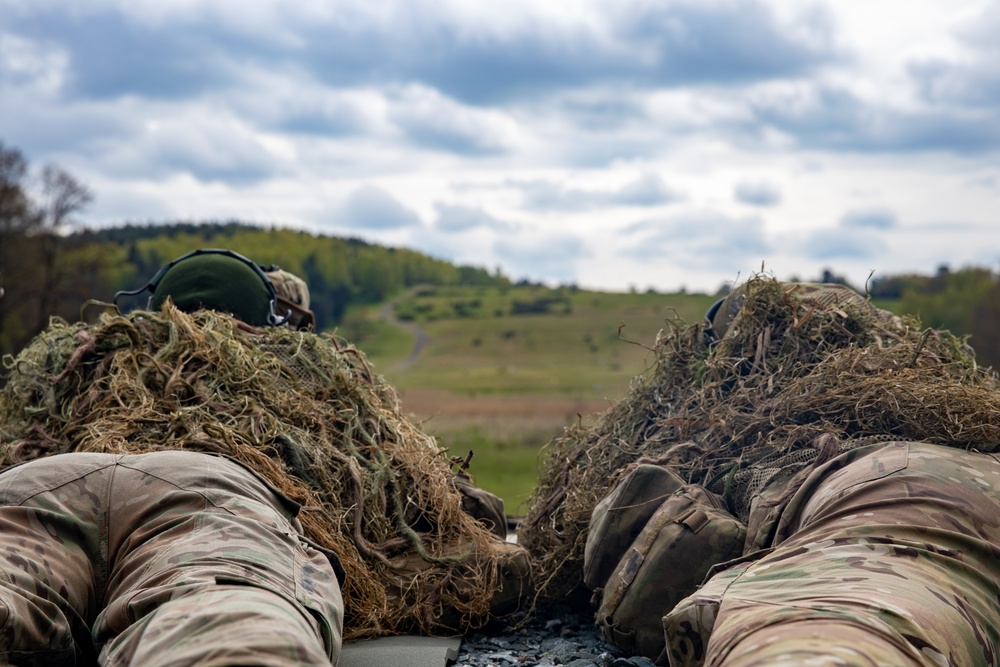 Royal Army Danish soldiers fire sniper rifles in GTA