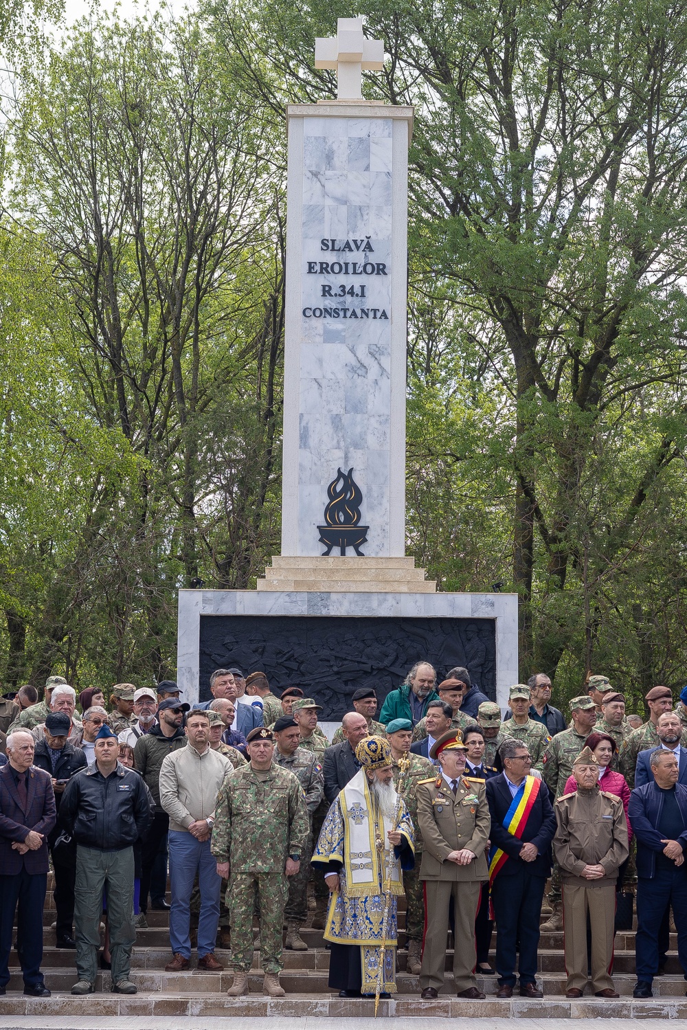 U.S. Army Civil Affairs Team Attends Romanian Army Ceremony