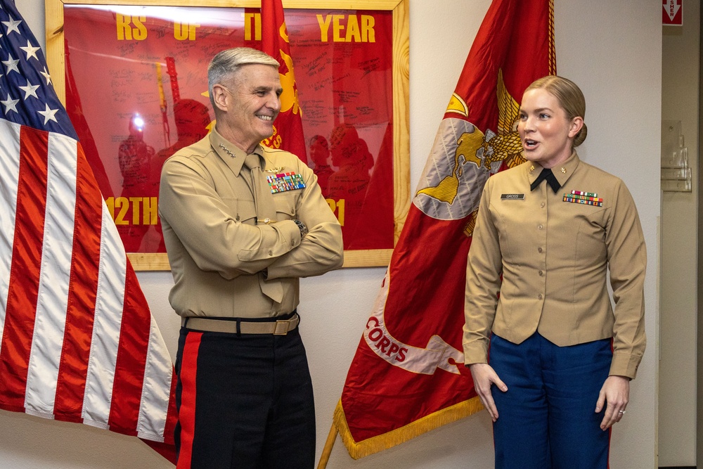 Gen. Mahoney Visits RS San Diego