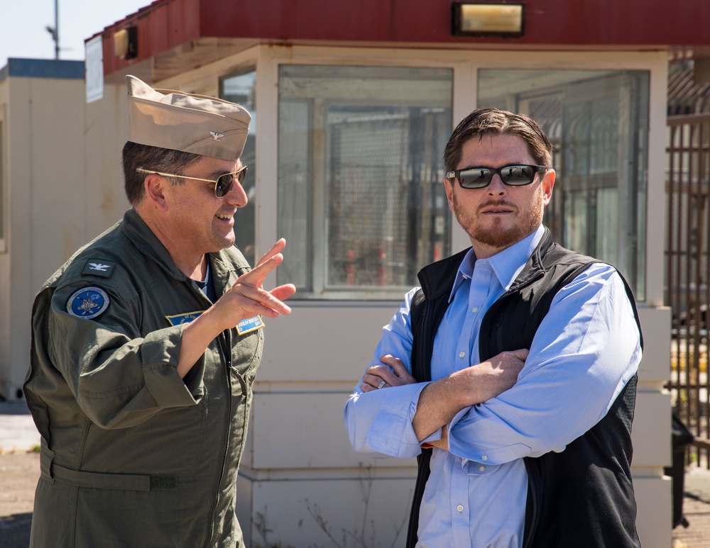 Assistant Secretary of Defense Visits USS Carl Vinson (CVN 70)