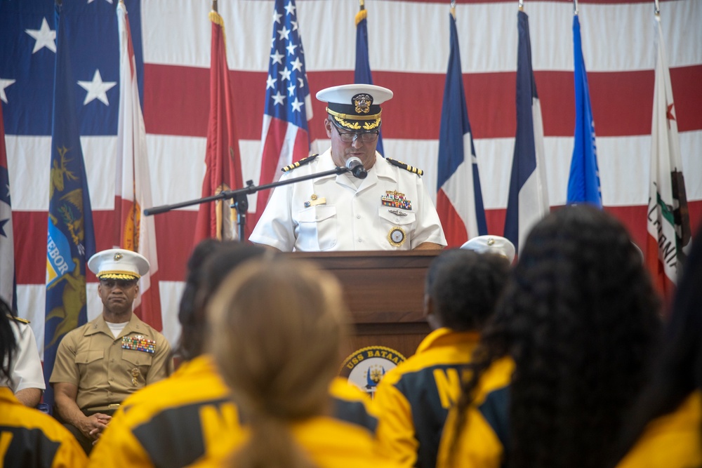 Future U.S. Marines and Sailors take the oath of enlistment aboard the USS Bataan
