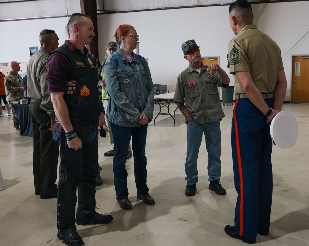 SERGEANT MAJOR OF THE MARINE CORPS VISITS KANSAS CITY