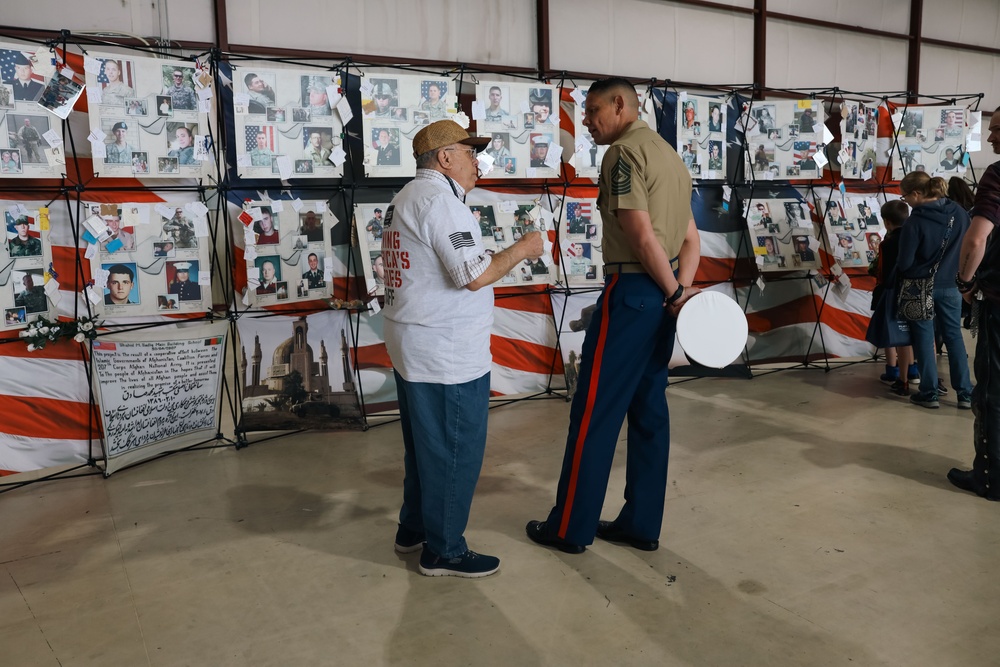 SERGEANT MAJOR OF THE MARINE CORPS VISITS KANSAS CITY