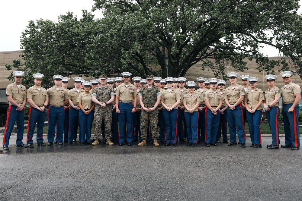 SERGEANT MAJOR OF THE MARINE CORPS VISITS KANSAS CITY