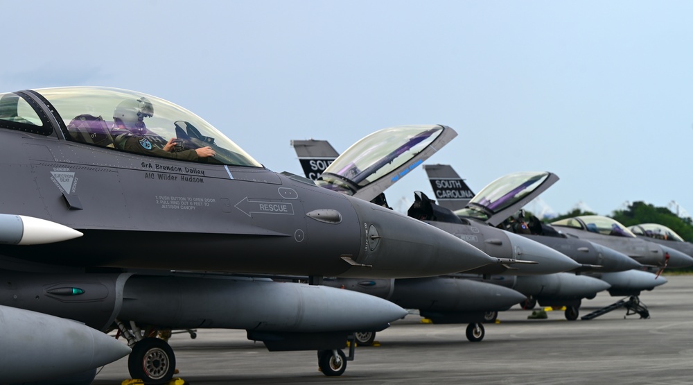 F-16 Fighting Falcons participate in Sentry Savannah