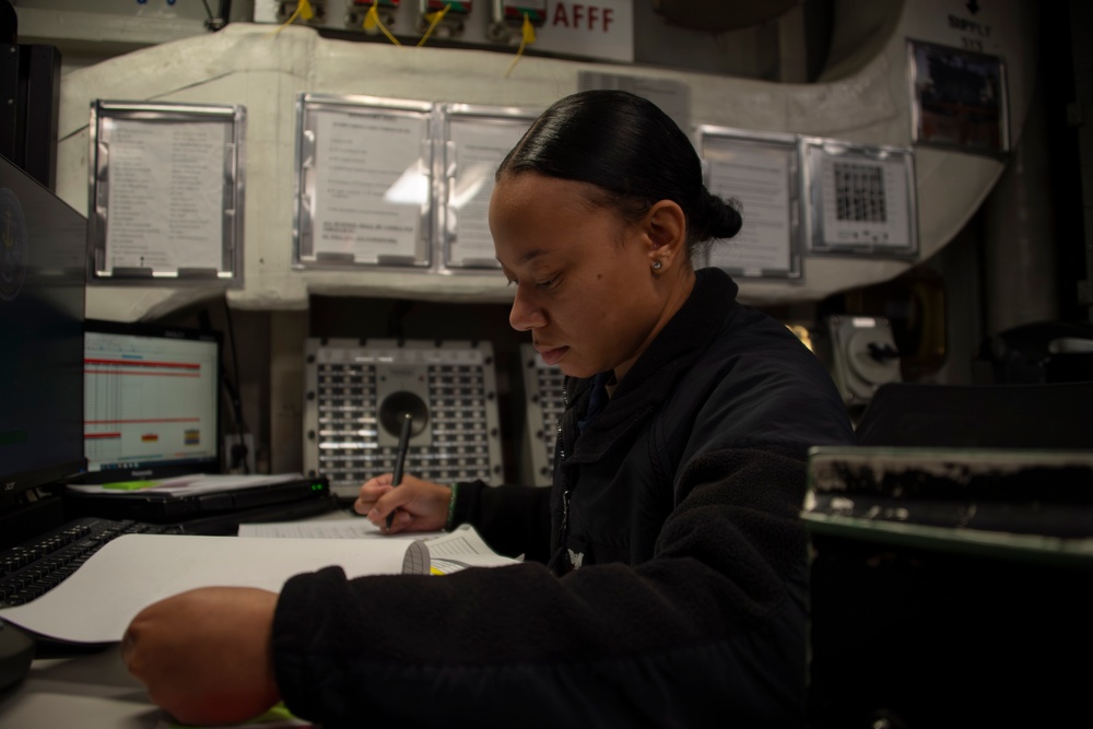 Abraham Lincoln conducts an ammunition onload