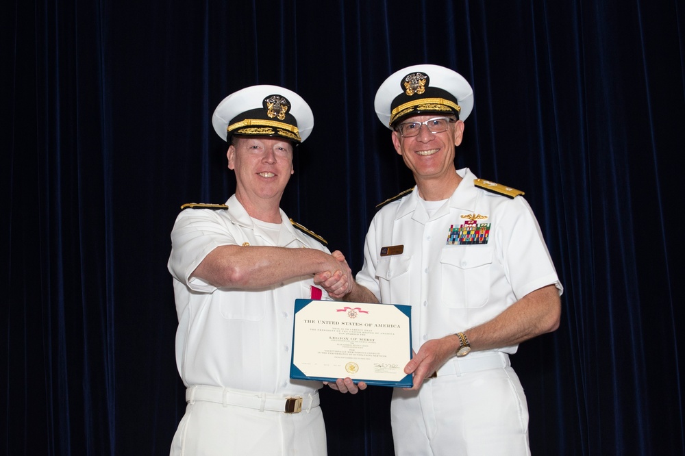 Carrier Strike Group 3 hosts change of command ceremony