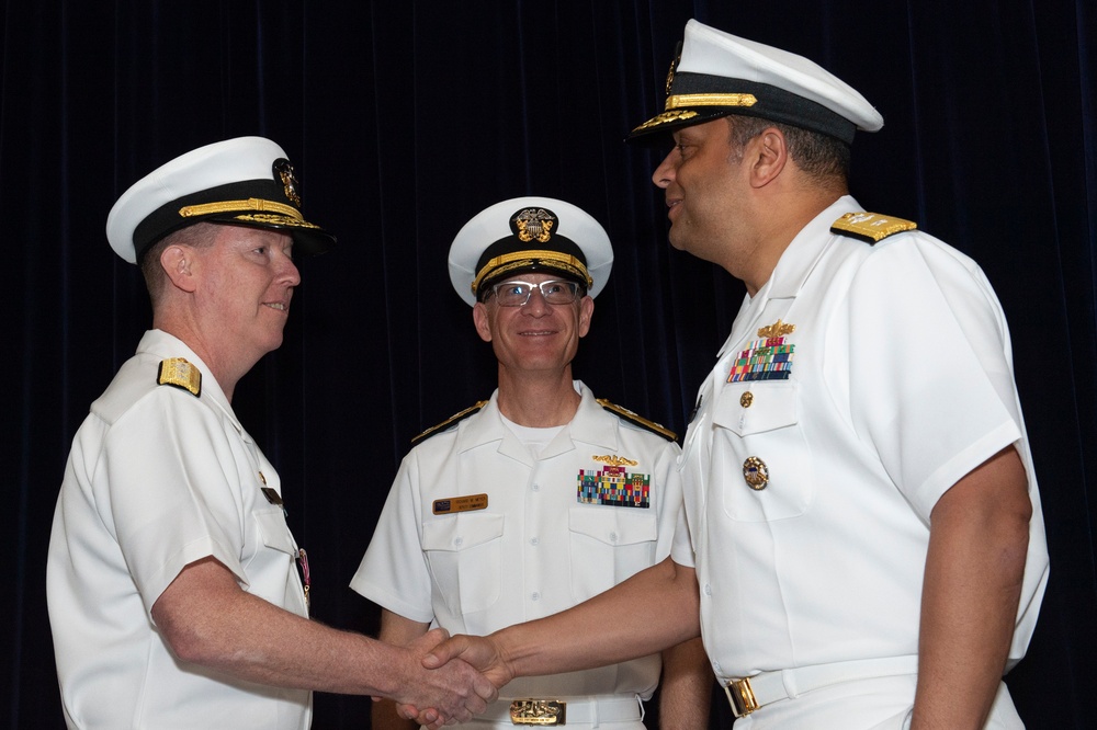 Carrier Strike Group 3 hosts change of command ceremony