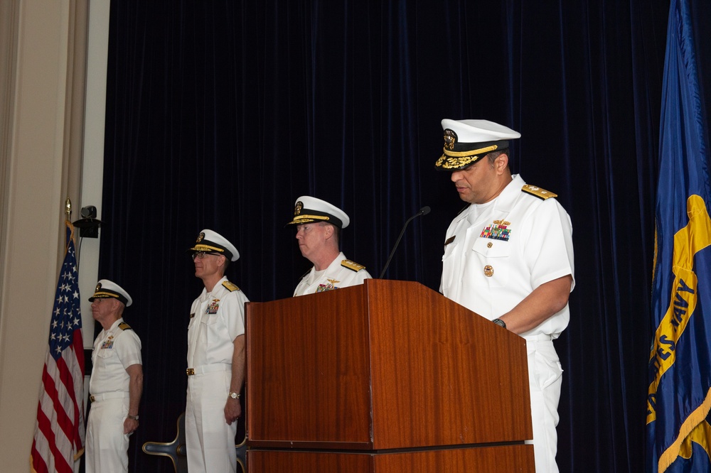 Carrier Strike Group 3 hosts change of command ceremony