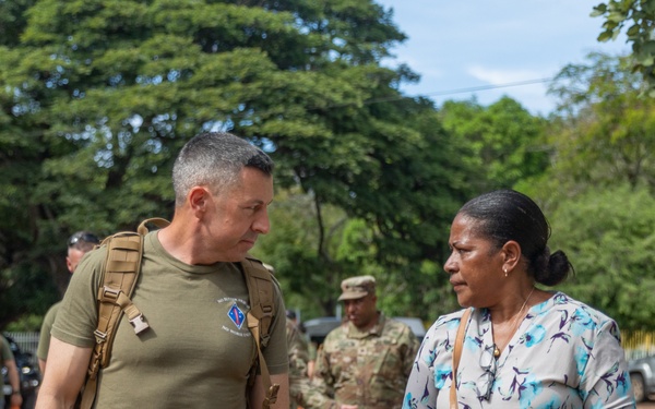 MRF-D 24.3: U.S. Marines, Sailors visit Papua New Guinea primary school during HADR exercise