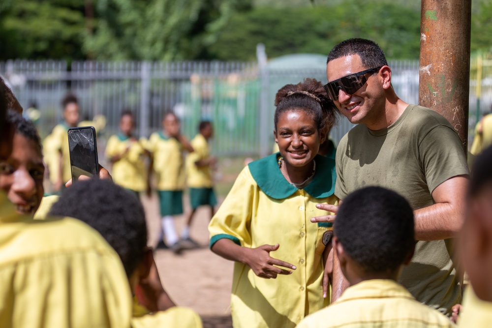 MRF-D 24.3: U.S. Marines, Sailors visit Papua New Guinea primary school during HADR exercise