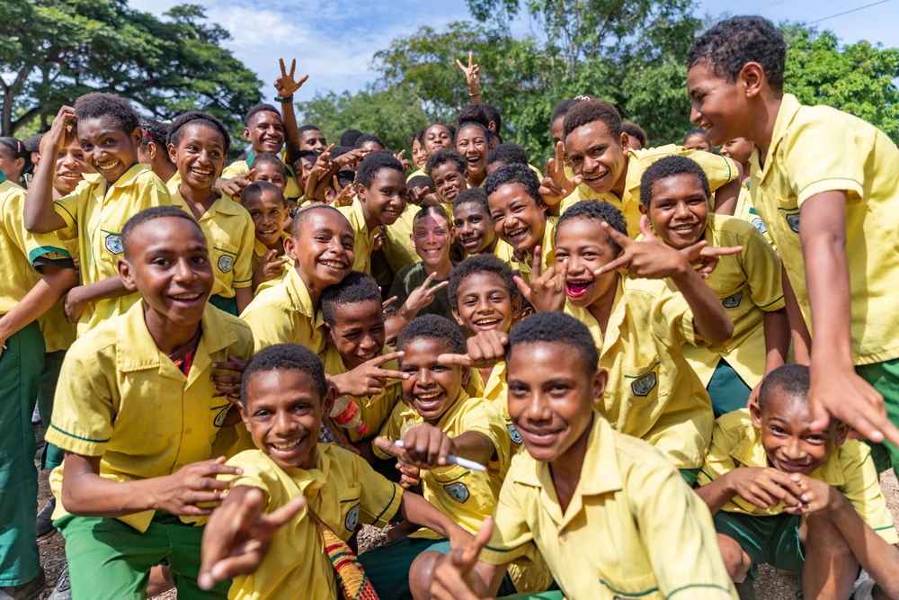 MRF-D 24.3: U.S. Marines, Sailors visit Papua New Guinea primary school during HADR exercise