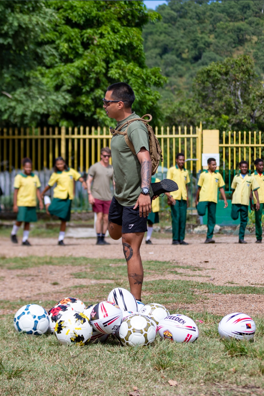 MRF-D 24.3: U.S. Marines, Sailors visit Papua New Guinea primary school during HADR exercise