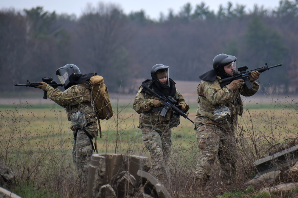 Wisconsin Airmen hone combat lifesaving skills