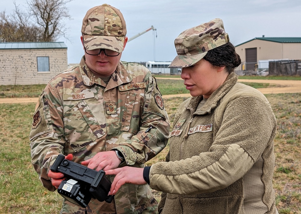 Wisconsin Airmen hone combat lifesaving skills