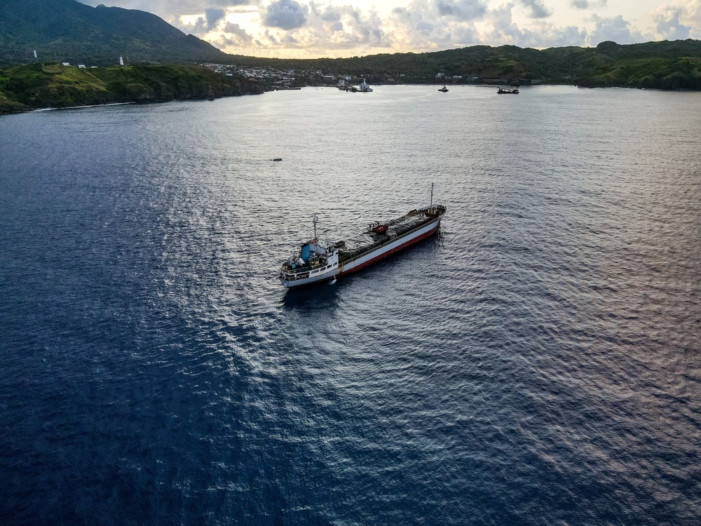 Balikatan 24: U.S. Army Divers Unload Equipment from Cargo Ship