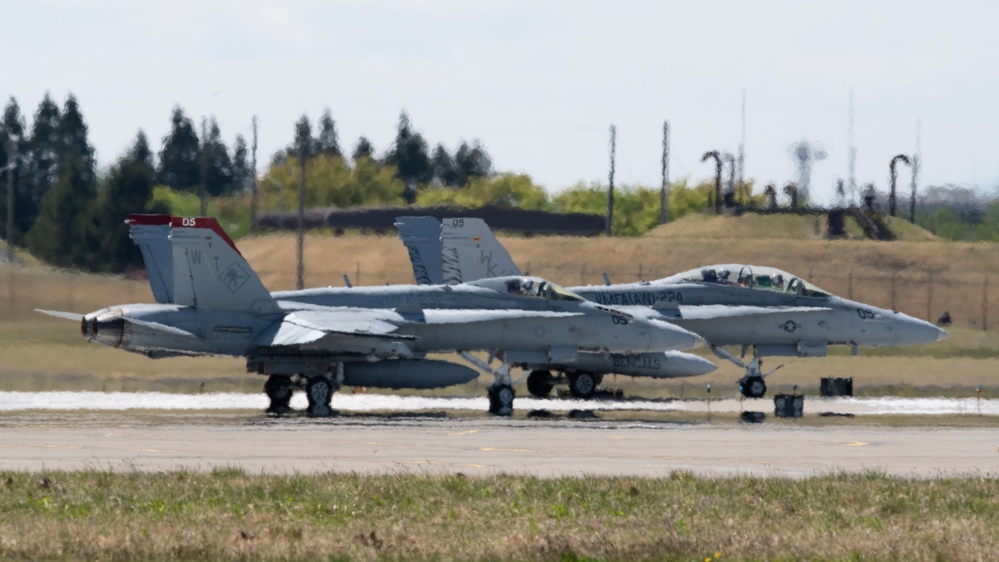 Team Misawa generates fighter jets for Joint Forcible Entry exercise