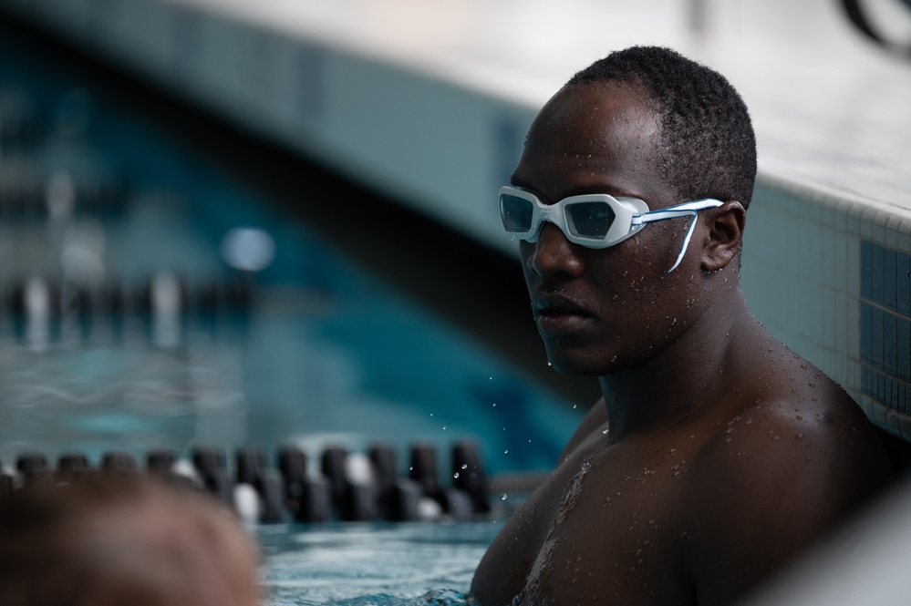 Recovering Service Members participate in a warrior athlete reconditioning program training camp at Nike World Headquarters