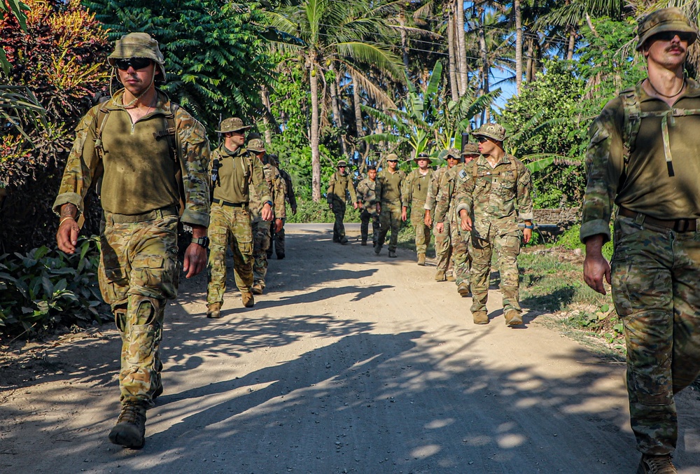 Balikatan 24: 2nd Battalion, 27th Infantry Regiment, 3rd Infantry Brigade Combat Team, 25th Infantry Division conducts reconnaissance training with 1st Battalion, The Royal Australian Regiment