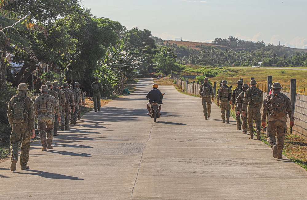 Balikatan 24: 2nd Battalion, 27th Infantry Regiment, 3rd Infantry Brigade Combat Team, 25th Infantry Division conducts reconnaissance training with 1st Battalion, The Royal Australian Regiment