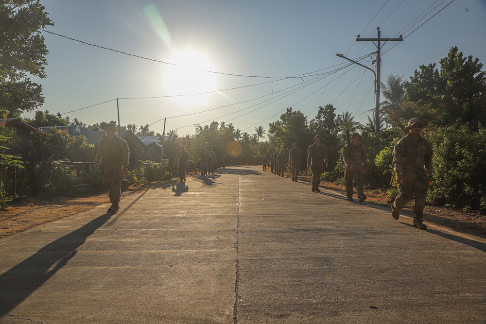 Balikatan 24: 2nd Battalion, 27th Infantry Regiment, 3rd Infantry Brigade Combat Team, 25th Infantry Division conducts reconnaissance training with 1st Battalion, The Royal Australian Regiment